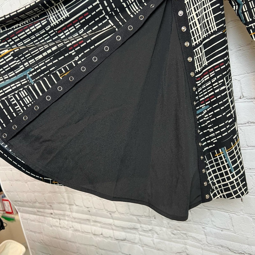 Sum Kim Side Button Tunic Top Geometric Print M - image 5